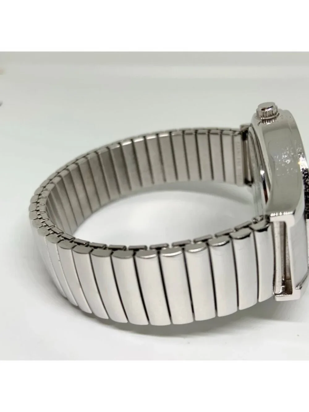 Adrienne women’s watch limited edition silver tone 36mm quartz mop dial running